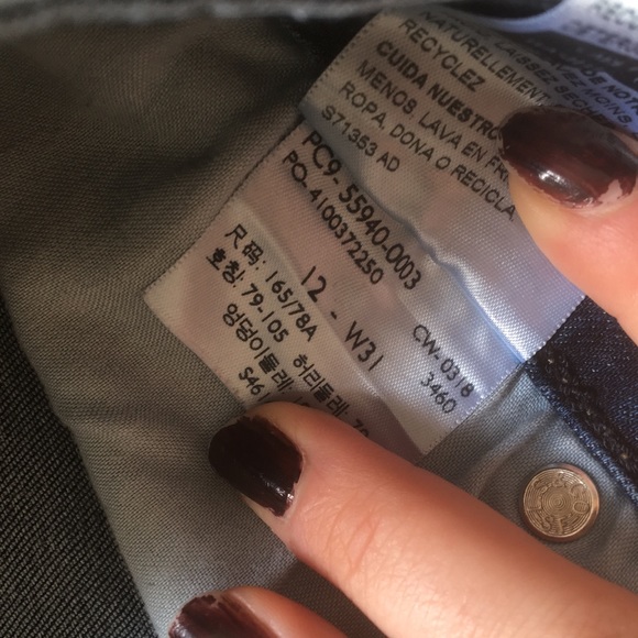 Denizen from Levi’s High Rise Shorts size 12/31 - Picture 3 of 4